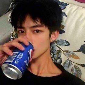 帅气国产玩具男孩子视频,帅气视频展现童真魅力